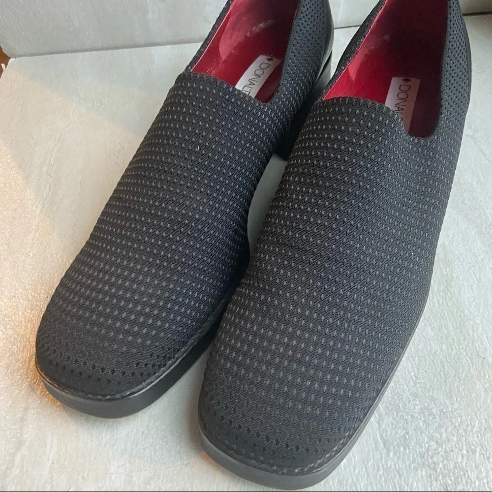 ** Donald J Pliner Classic woven slip on loafters block heel 3596 size 10.5M